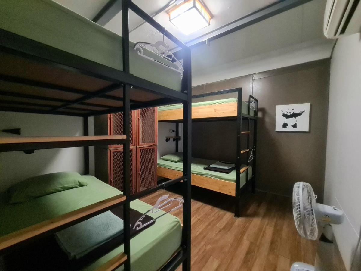 Hybrit Hostel&Cafe Hat Yai Bagian luar foto