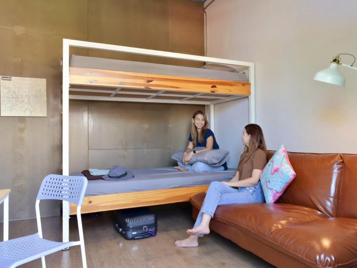 Hybrit Hostel&Cafe Hat Yai Bagian luar foto