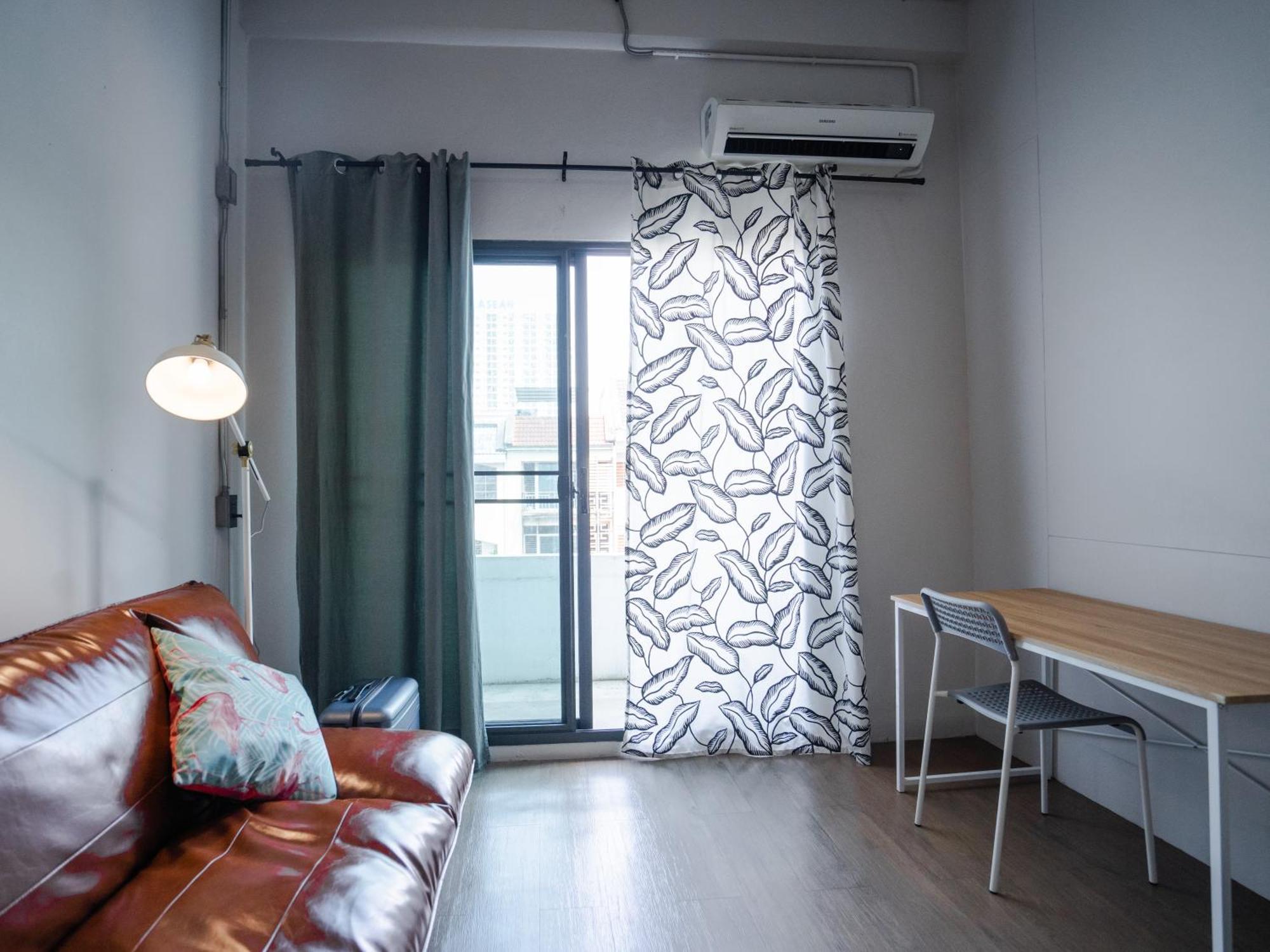 Hybrit Hostel&Cafe Hat Yai Bagian luar foto
