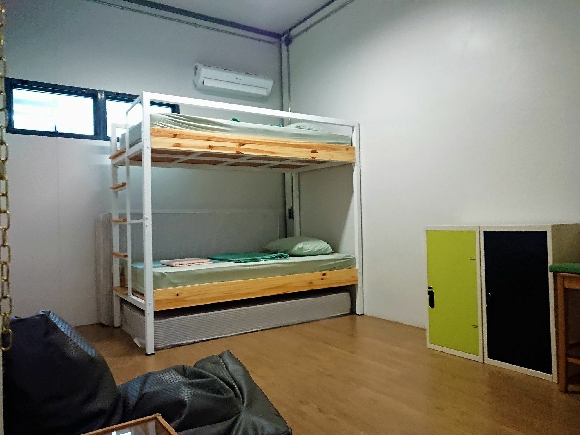 Hybrit Hostel&Cafe Hat Yai Bagian luar foto